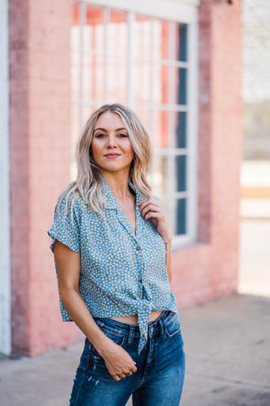 Daisy's in the Sky Front-Tie Top